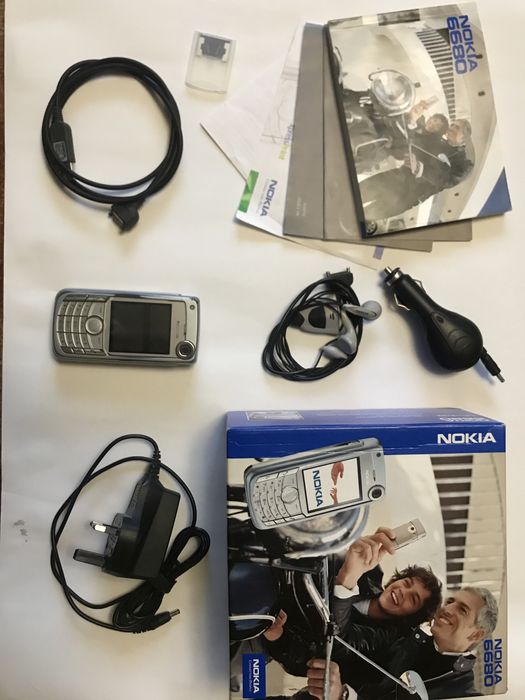 Телефон  NOKIA 6680