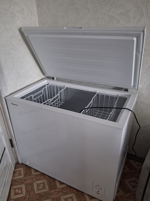 Продам морозильную камеру