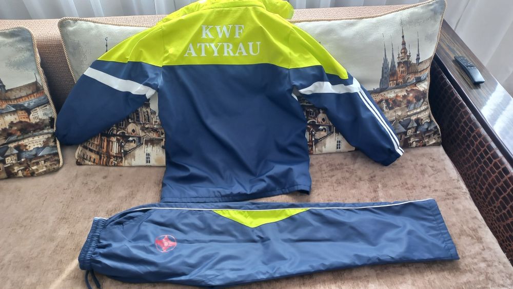 Спортивный костюм кекушин