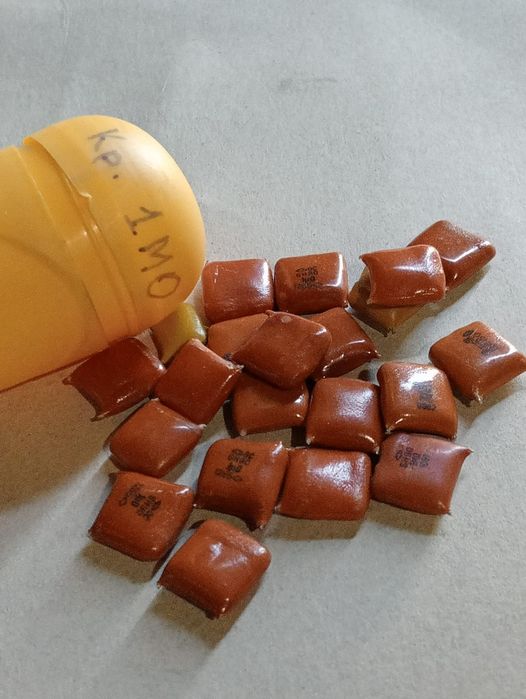 Имеем спрос на радиодетали советского производства.