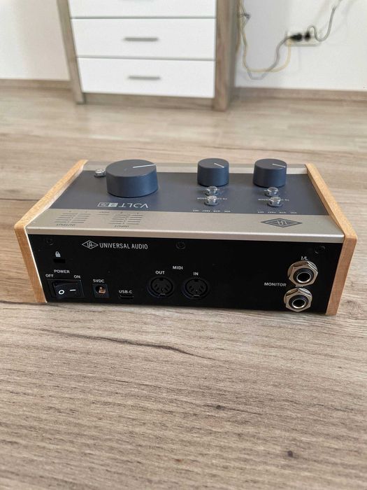 Universal Audio Volt 276 - Interfata audio USB (compresor 1176)