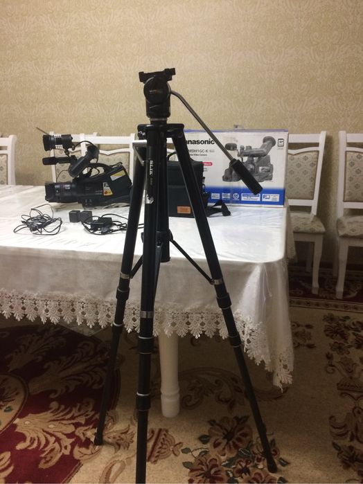 Срочно продам видеокамеру панасоник