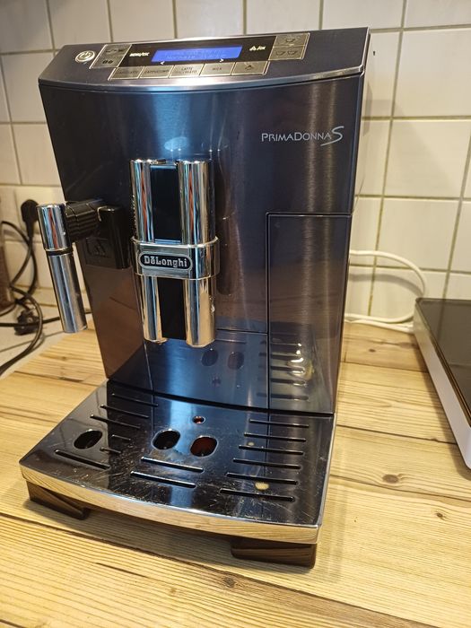 Кафе машина Delonghi Prima Donna S
