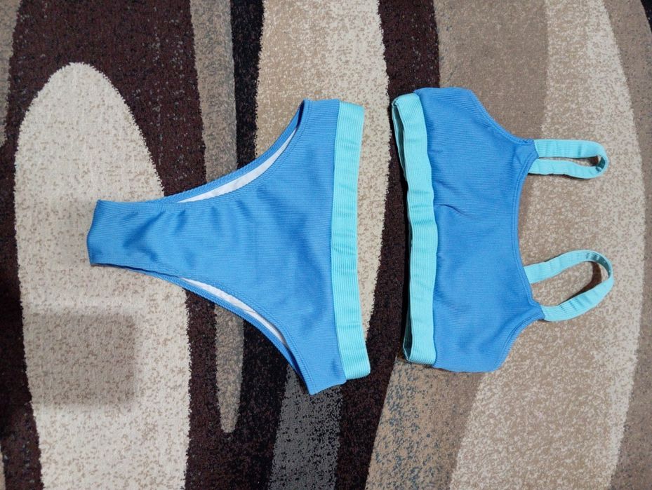 Купальник для красивых девушек.