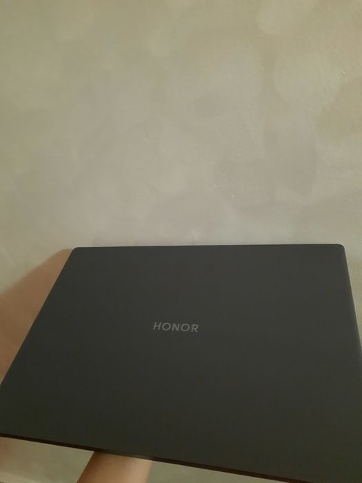 ноутбук сатылады!Honor MagicBook × 16