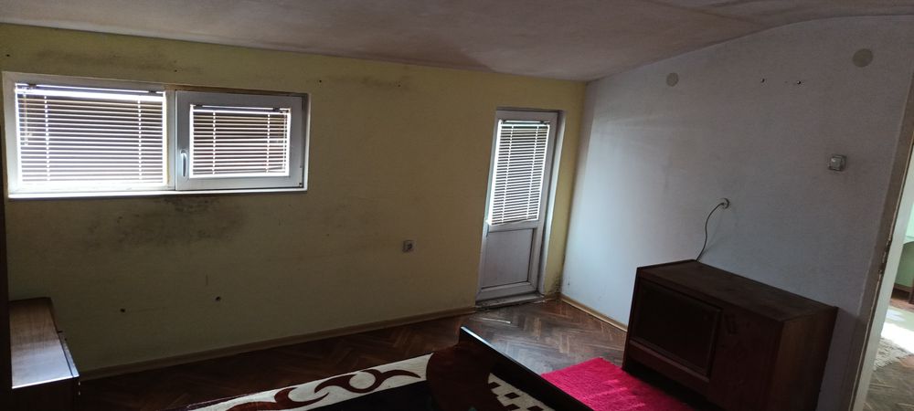 Дава се под наем Едностаен апартамент в Враца, Квартал 72 - 40 кв.м за 199.41 € - Снимка #2