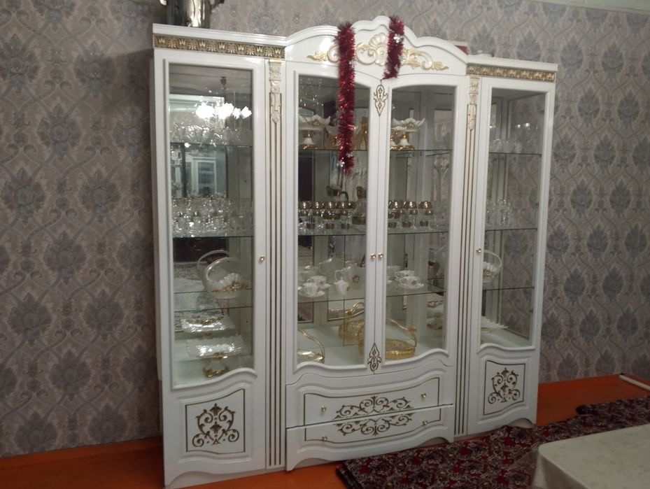 Гостиний горнитур