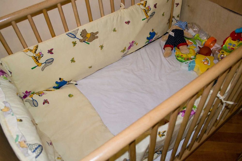 Vand patut bebe cu saltea cocos