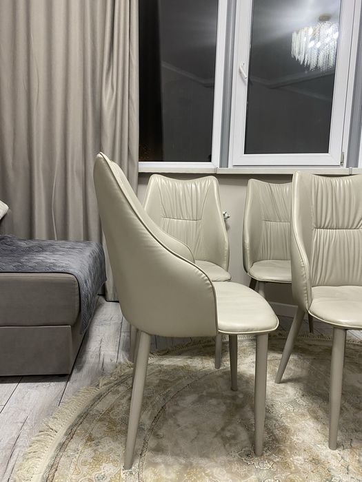 Стулья почти новые 4шт