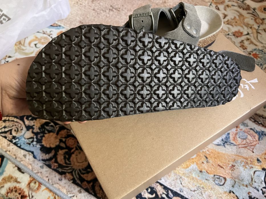 Продам сандали натуральная замша