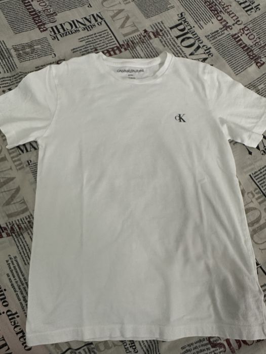 Tricouri calvin klein baieti 10-12 ani