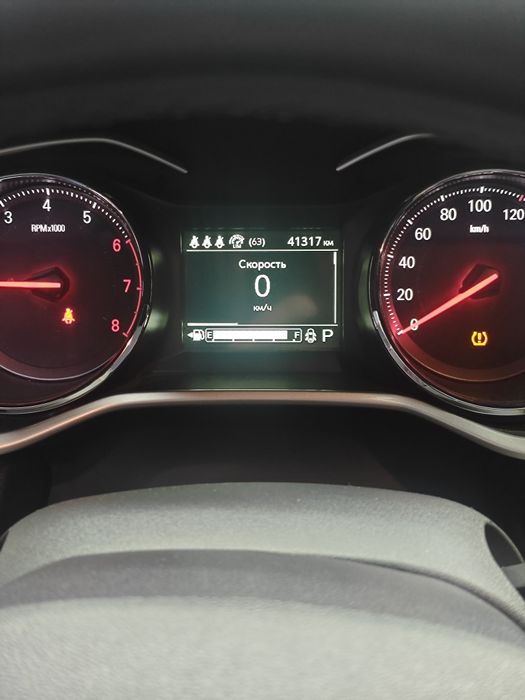 Chevrolet onix ltz sotiladi