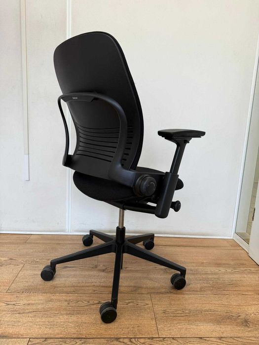 Refurbished Steelcase Leap V2 Actionmodel