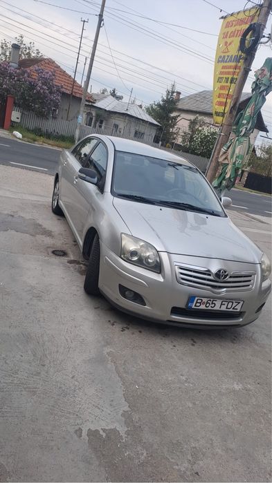 Vand toyota avensis, 100.000km reali