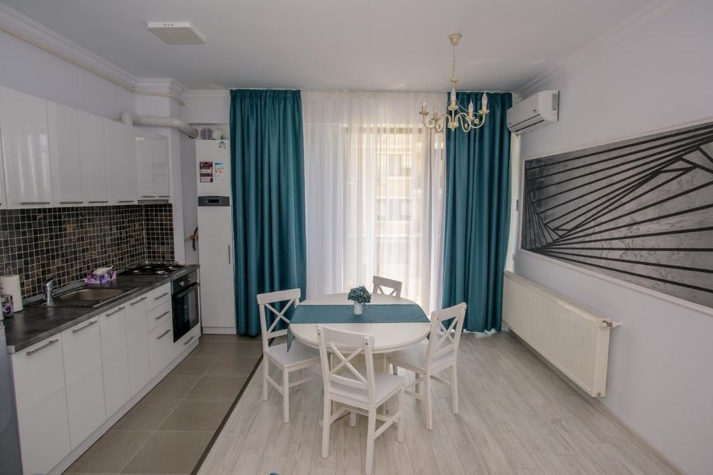 PROPRIETAR - Mamaia central Solid Recidence