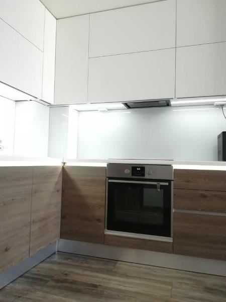 Дава се под наем Двустаен апартамент в София, Овча купел - 81 кв.м за 398.82 € - Снимка #1