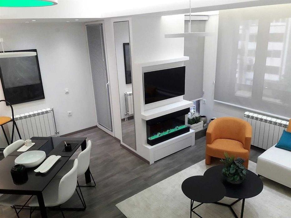 Дава се под наем Двустаен апартамент в Бургас, Възраждане - 60 кв.м за 204 € - Снимка #1