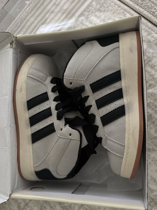 кроссовки кампусы с флисом