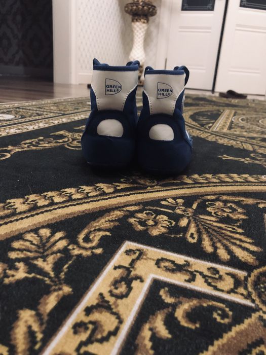 Продаю Борцовки