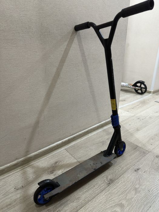 Продам трюковый самокат