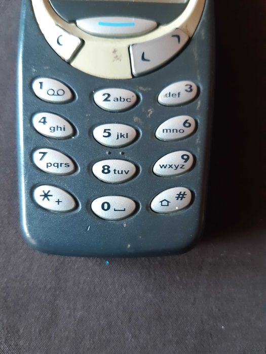 NOKIA 3310 мобилен телефон работещ, без батерия и зарядно у-во
