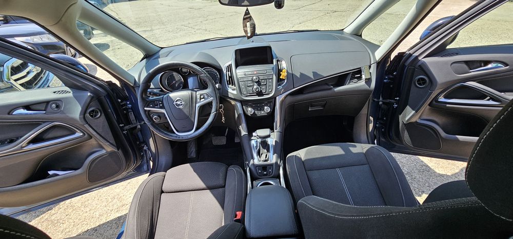 Opel Zafira Tourer