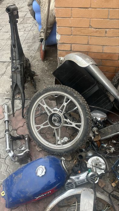Продам зарчасти на мотоцикл