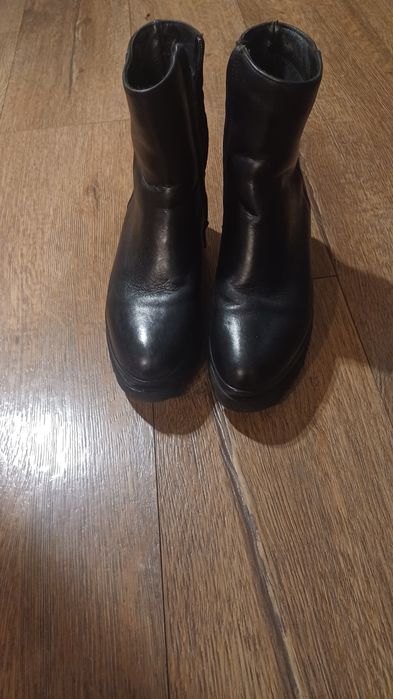 Дамски  боти  кожени