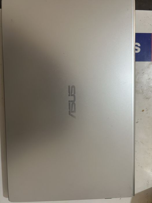Noutbook core i3 Asus srochni