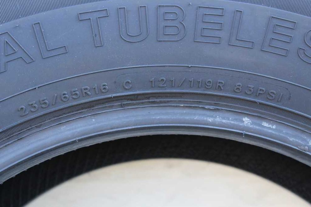 Anvelope vara noi 235/65R16C 121/119R, 10PR, RoadX