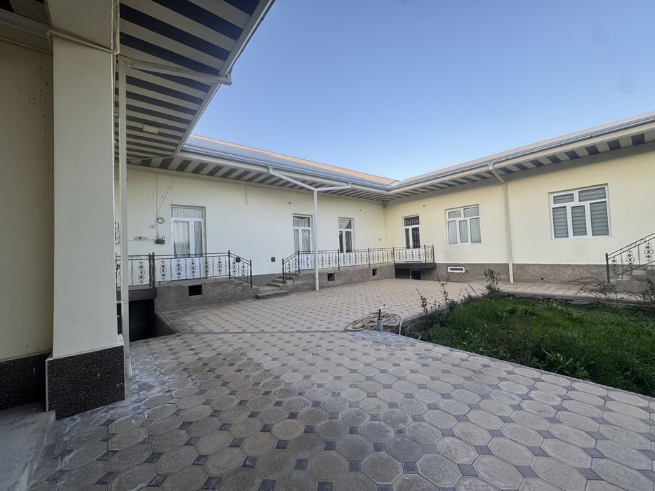 Продается дом на земле 7соток.Угловой дом,можно перестроить.Цена догов