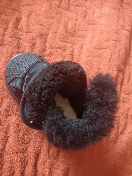 Продам Угги Детские