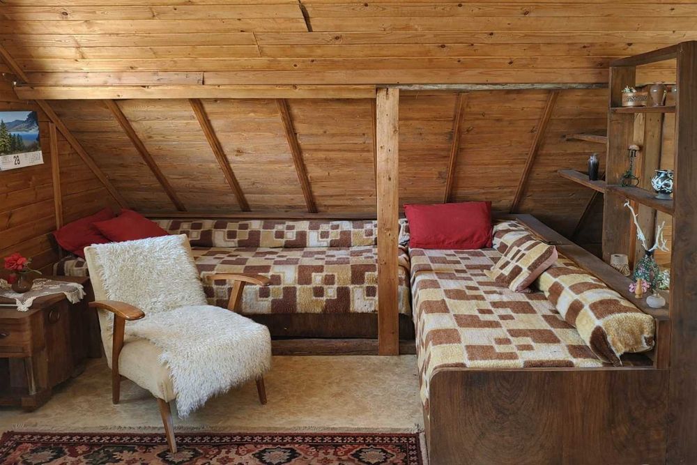 Къща за продажба в гр. Нови Искър, м-т Радеви круши