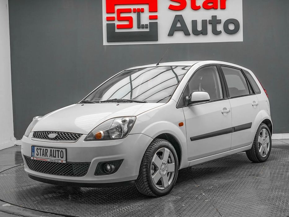 Ford Fiesta Ghia - Posibilitate Buy Back / Rate Avans 0% / Garantie 36 Luni