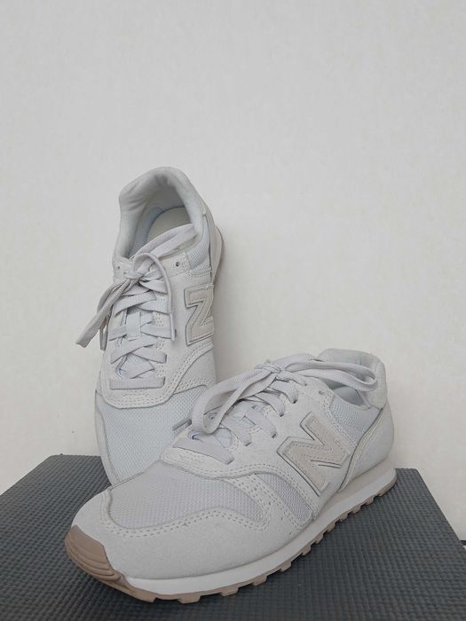 Обувки New Balance