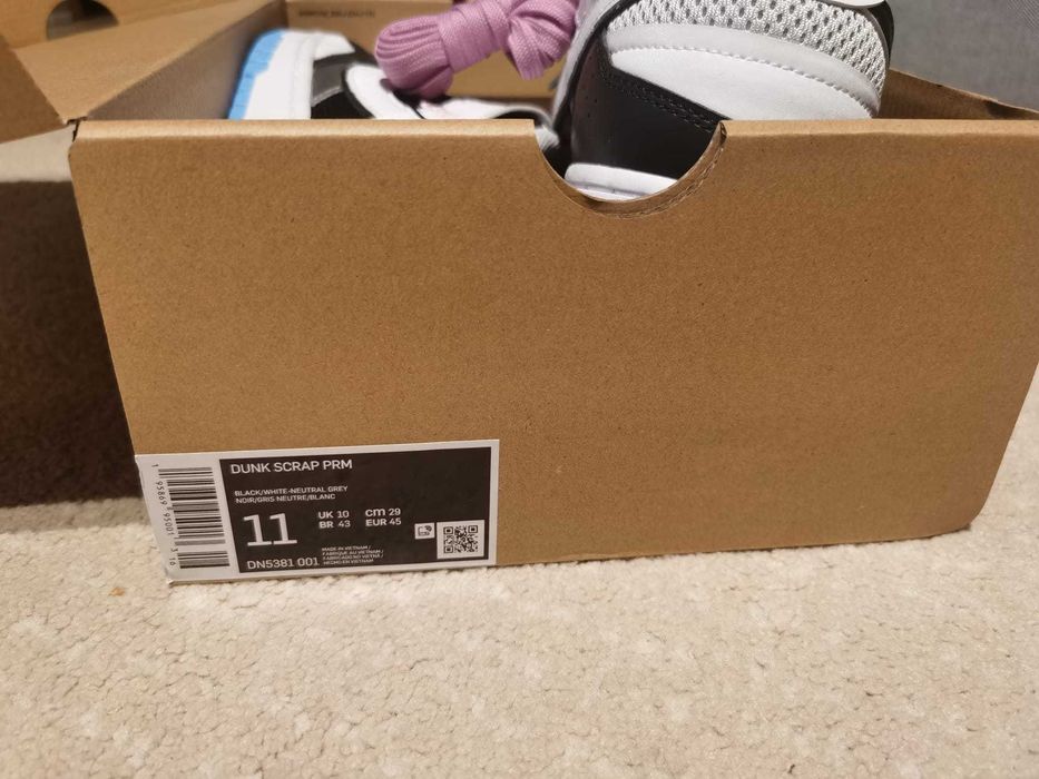 Nike Dunk Low Scrap, noi in cutie