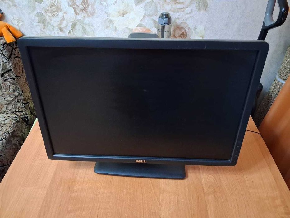 Монитор Dell P2213t, 22 дюйма