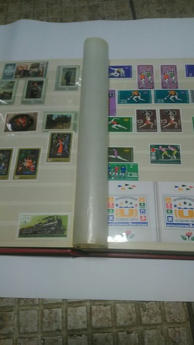 Уникални пощенски марки