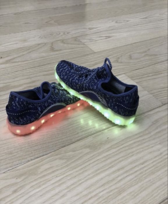 Туфли сапоги макасины кроссовки сандали