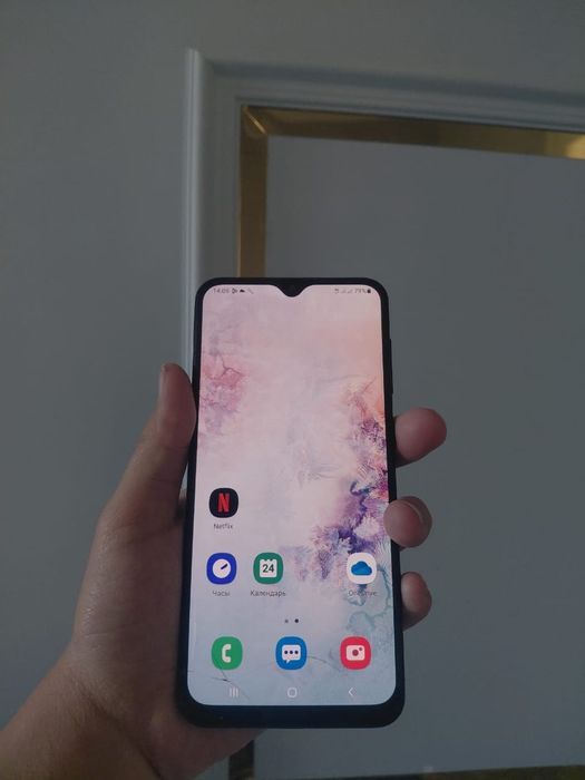 Смартфон Samsung A20