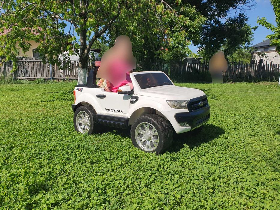 Masinuta electrica copii Ford Ranger 4x4, acceleratie progresiva, compatibila baterii Makita, alba 21V Li Ion
