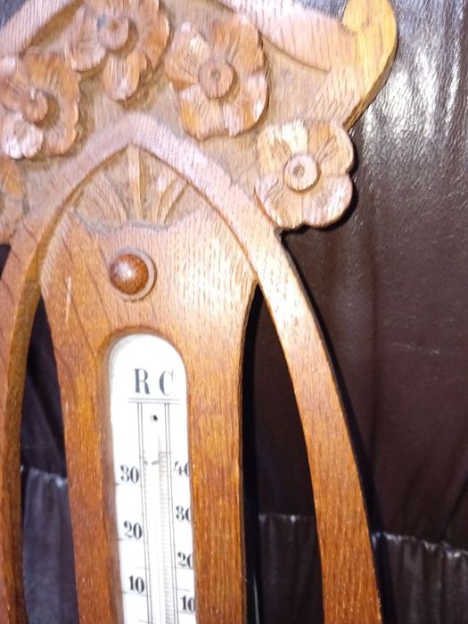 Дърворезба пирография