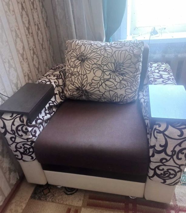 Продам мебель  срочно