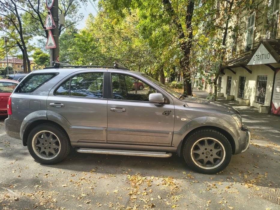 Vând Kia Sorento 4×4