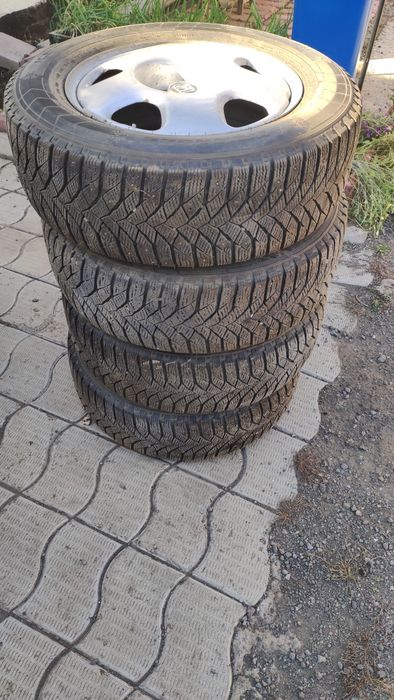 Продам шины с дисками