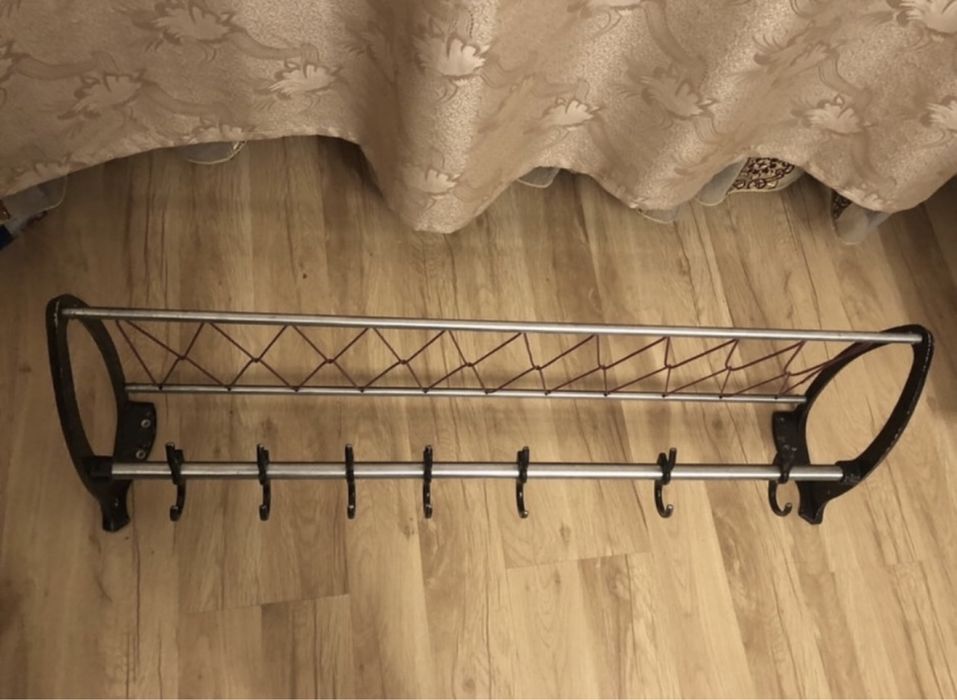 Вешалка для одежды