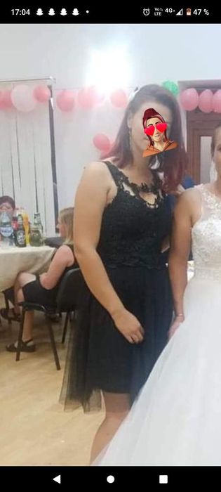 Vând rochi și o salopeta elegante