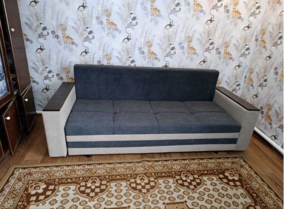Срочно продам Б/У диван