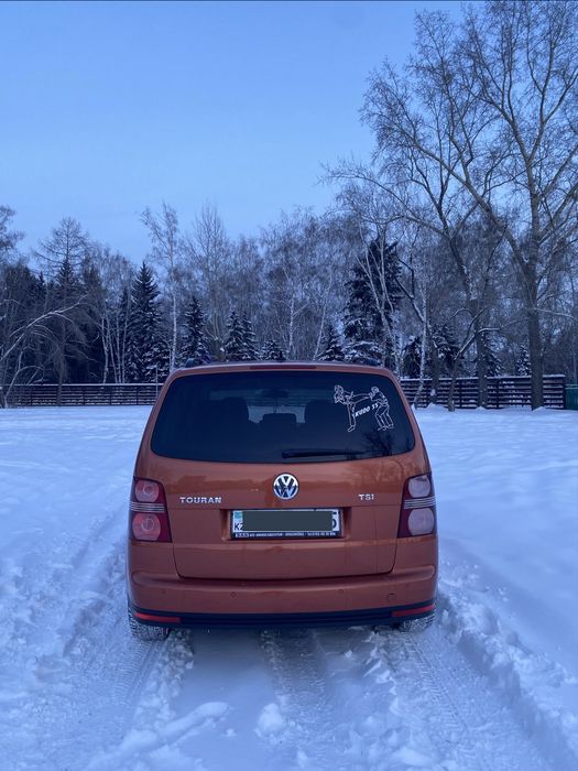 Продам Volkswagen Touran 2008г