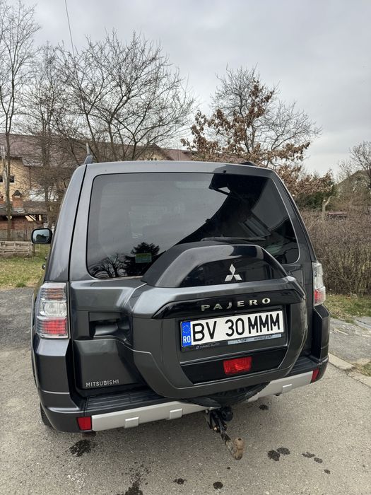 Mitsubishi Pajero 2015